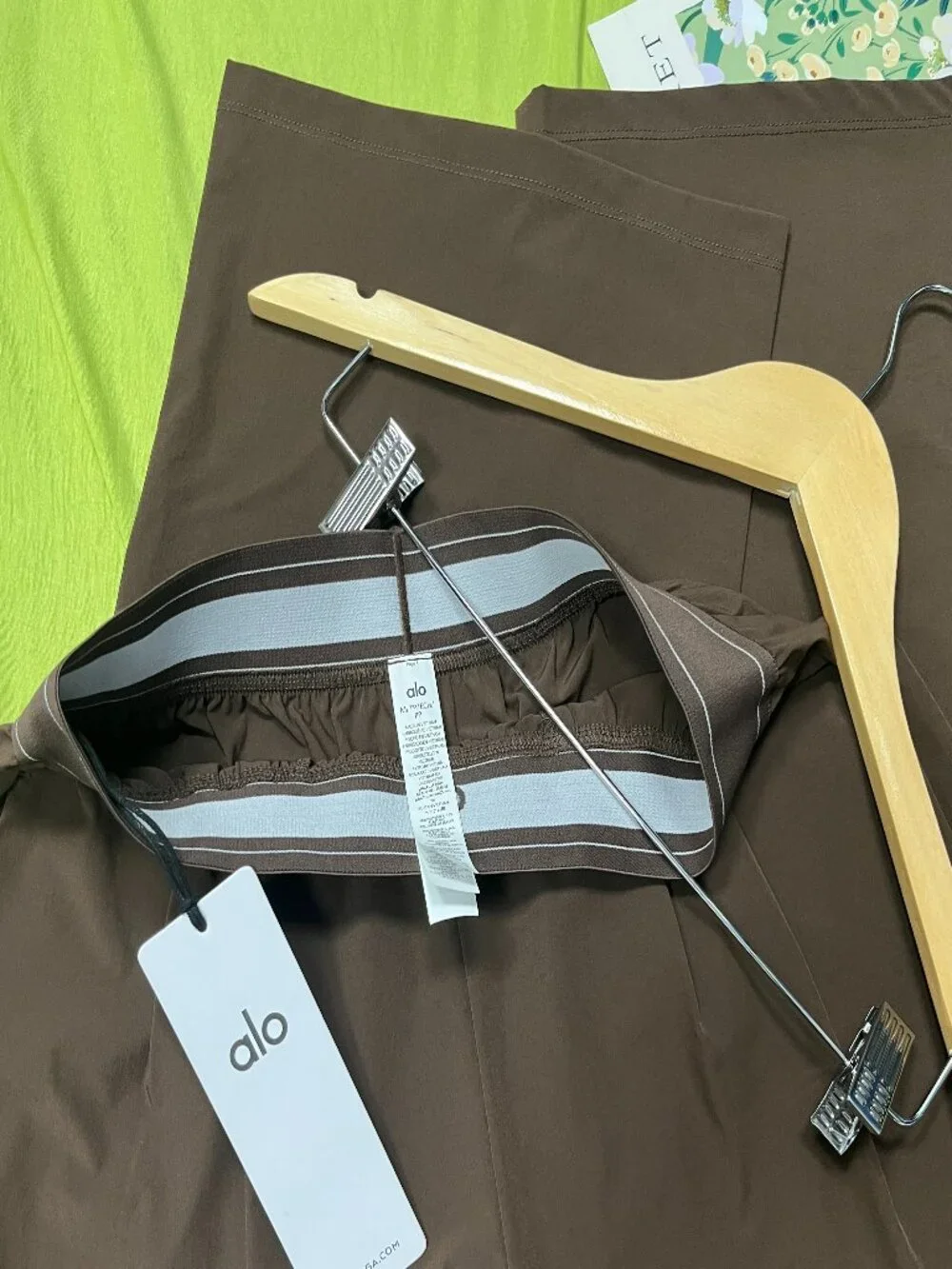 ALO Yoga brand new